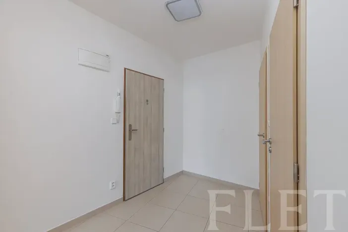 Pronájem bytu 1+kk, Praha - Černý Most, Rudolfa Holeky, 51 m2