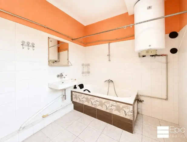 Prodej rodinného domu, Libiš, Husova, 154 m2