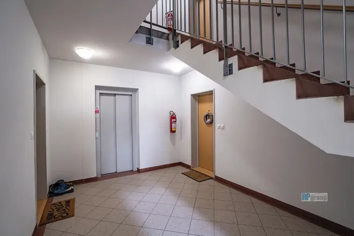 Pronájem bytu 2+kk, Praha - Zbraslav, Pickova, 56 m2