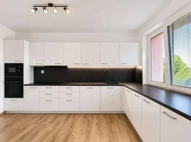 Prodej rodinného domu, Nalžovice, 234 m2