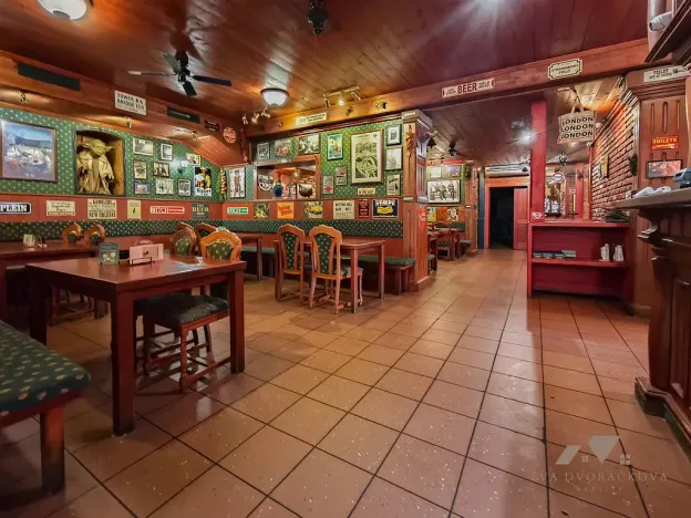 Pronájem restaurace, Zlín, Lešetín I, 400 m2