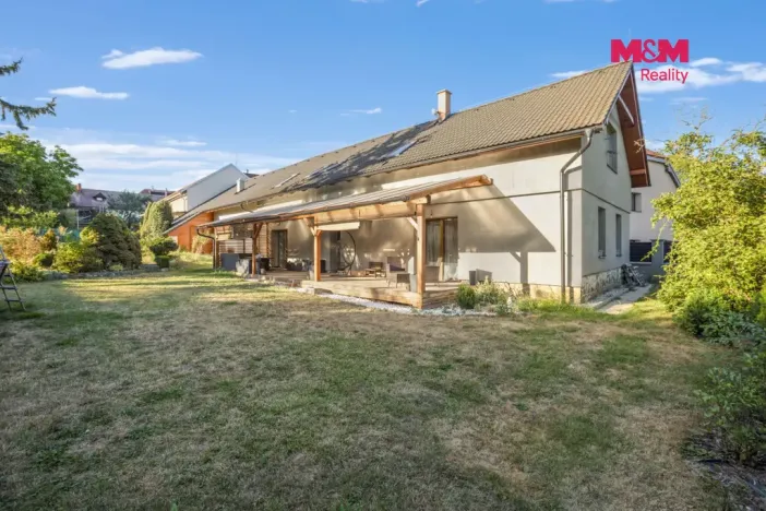 Prodej rodinného domu, Neumětely, V Chaloupkách, 210 m2