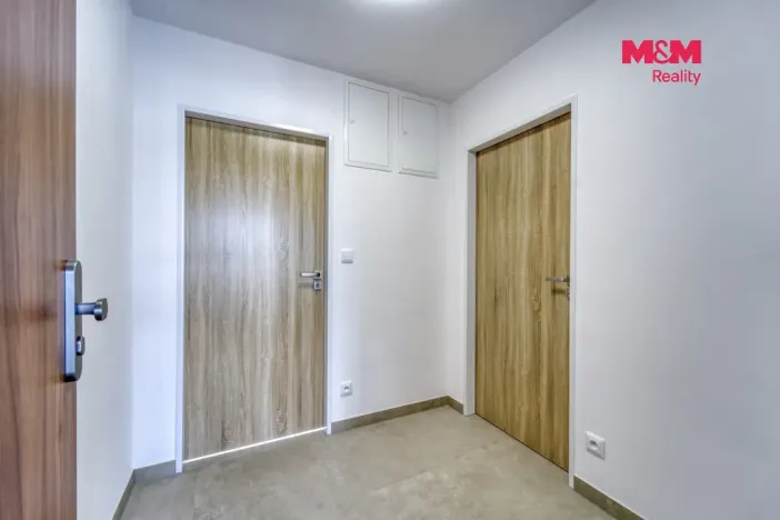 Pronájem bytu 1+1, Sušice - Sušice II, V Drahelinkách, 37 m2