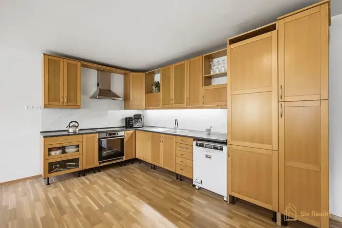 Prodej bytu 3+kk, Kněževes, 88 m2