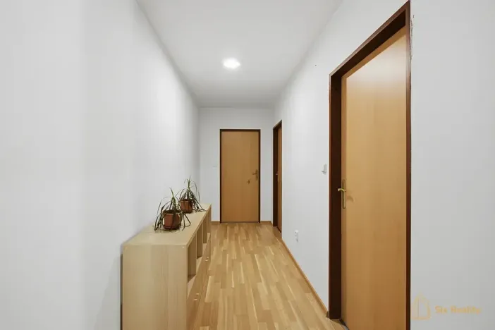 Prodej bytu 3+kk, Kněževes, 88 m2