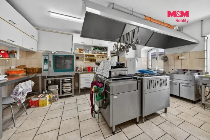 Prodej restaurace, Studená, Tyršova, 879 m2