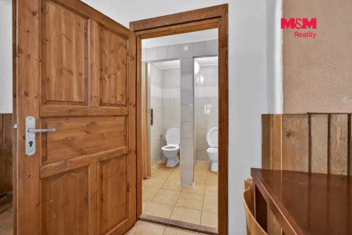 Prodej restaurace, Studená, Tyršova, 879 m2