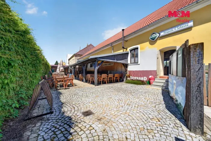 Prodej restaurace, Studená, Tyršova, 879 m2