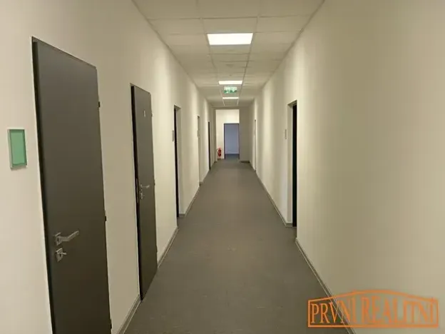 Pronájem kanceláře, Uherský Brod, Vazová, 23 m2