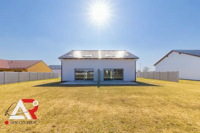 Prodej domu na klíč, Žabčice, 140 m2
