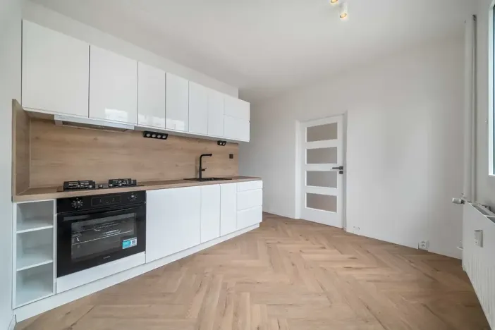 Prodej bytu 3+1, Rokycany, K Řece, 70 m2