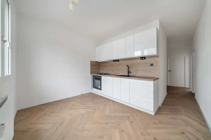 Prodej bytu 3+1, Rokycany, K Řece, 70 m2