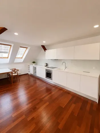 Pronájem bytu 2+kk, Praha - Žižkov, Vlkova, 89 m2