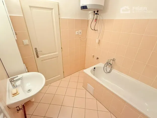 Pronájem bytu 2+kk, Valašské Meziříčí, Náměstí, 87 m2