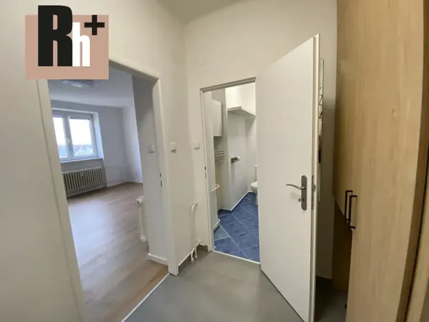 Pronájem bytu 1+kk, Ostrava, Porubská, 32 m2