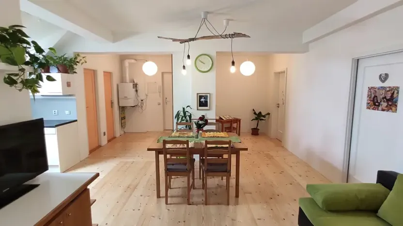 Pronájem bytu 3+kk, Říčany, nám. Československé armády, 65 m2