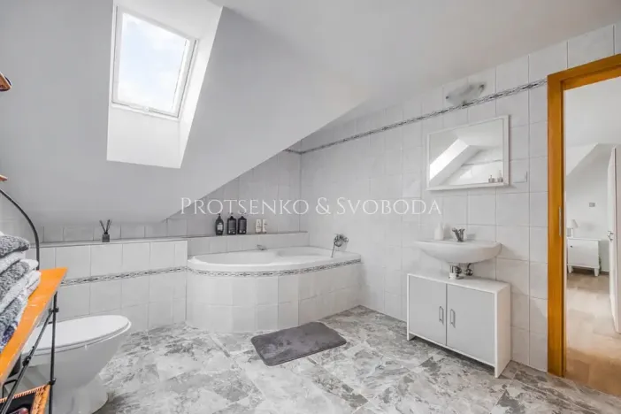 Prodej rodinného domu, Záhoří, 252 m2