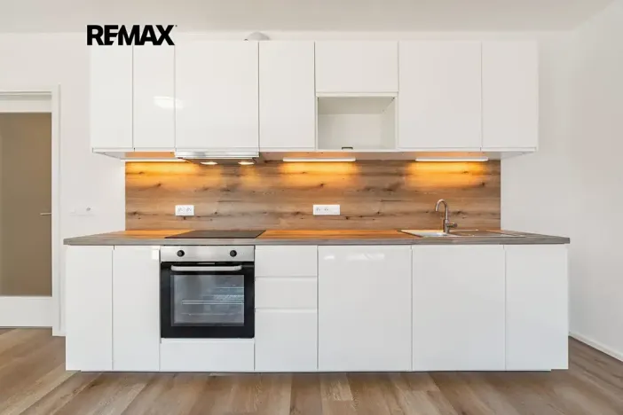 Pronájem bytu 2+kk, Praha - Vysočany, Pod Krocínkou, 59 m2