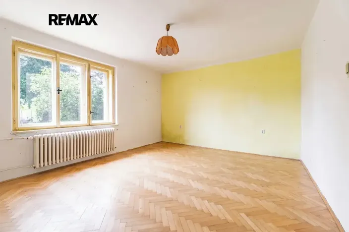 Prodej vícegeneračního domu, Praha - Pitkovice, Žampiónová, 200 m2