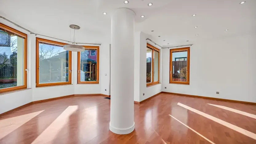 Prodej rodinného domu, Průhonice, Jitrocelová, 380 m2