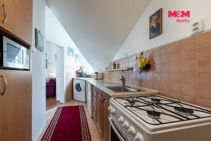 Pronájem bytu 2+1, Karlovy Vary, Dr. Davida Bechera, 59 m2