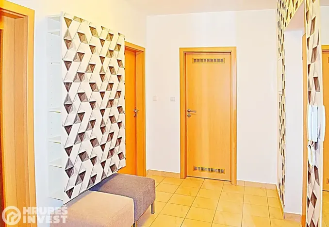 Pronájem bytu 2+kk, Hradec Králové, Rybova, 55 m2