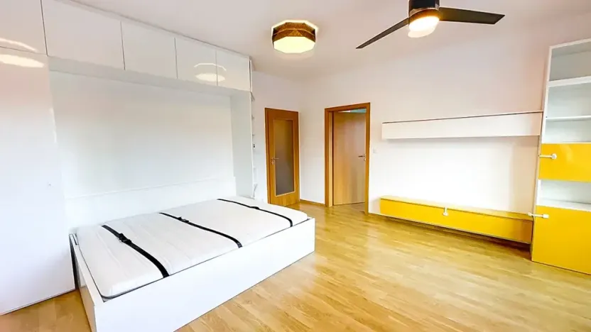 Prodej bytu 2+kk, Praha - Horní Měcholupy, Mantovská, 51 m2