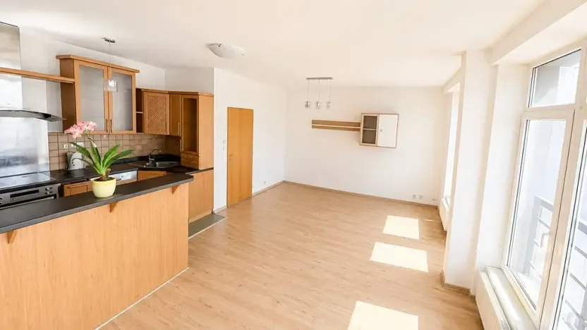 Pronájem bytu 3+kk, Praha - Strašnice, Vinohradská, 74 m2