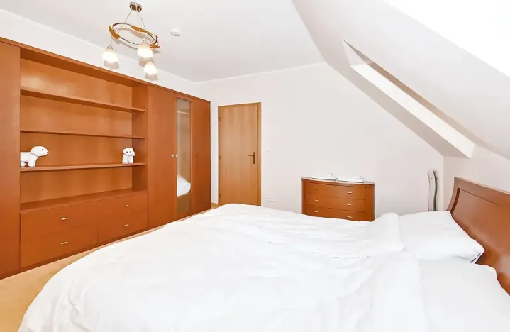 Prodej rodinného domu, Karlovy Vary, Slovenská, 147 m2