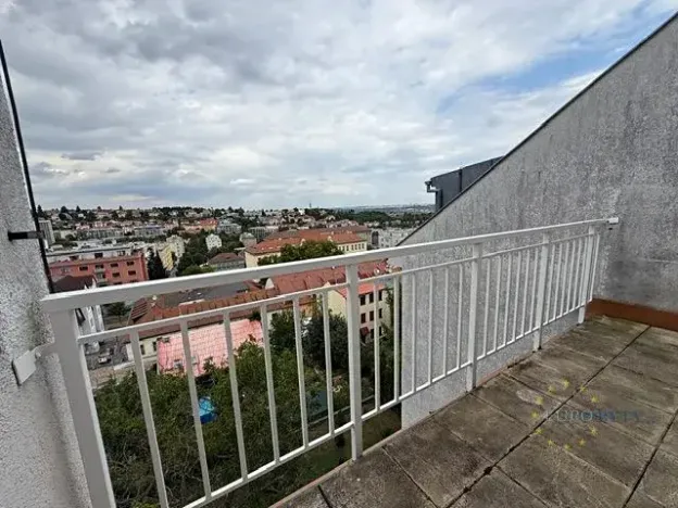 Pronájem bytu 3+1, Praha - Břevnov, Šlikova, 86 m2