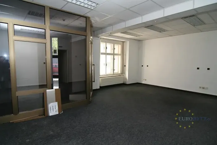 Pronájem obchodního prostoru, Praha - Žižkov, Hájkova, 60 m2