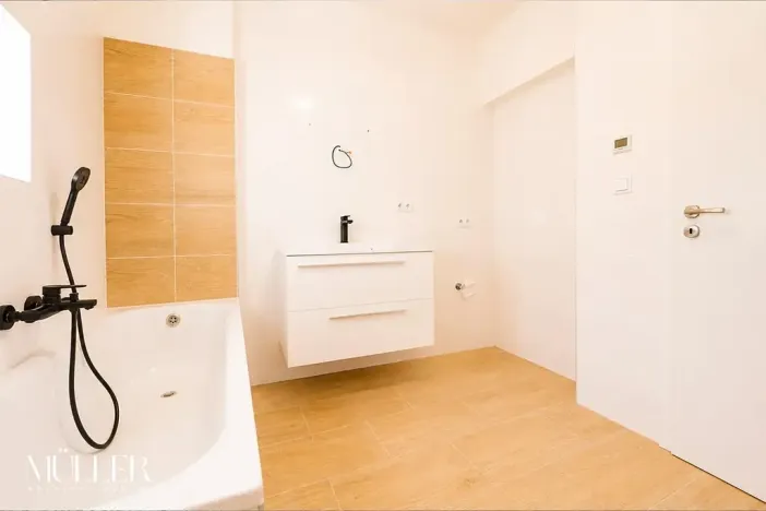 Pronájem bytu 3+1, Dobruška, nám. F. L. Věka, 67 m2