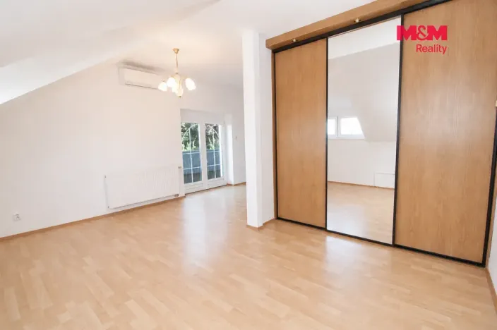 Prodej rodinného domu, Jesenice, Akátová, 203 m2