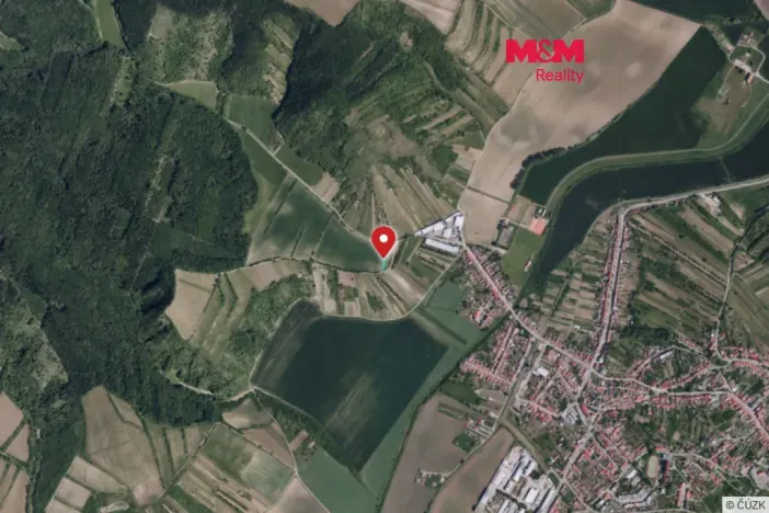 Prodej pole, Kobylí, 887 m2