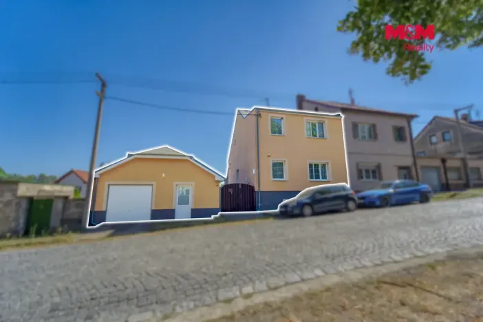 Prodej rodinného domu, Hřebeč, nám. Draha, 150 m2
