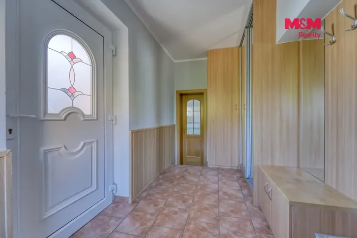 Prodej rodinného domu, Hřebeč, nám. Draha, 150 m2