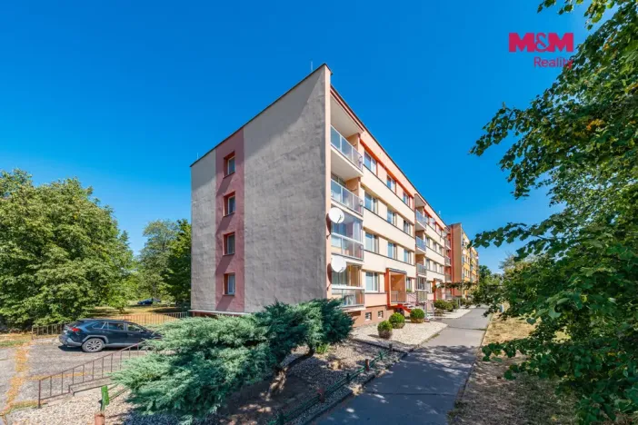 Prodej bytu 3+1, Chomutov, Komenského, 64 m2