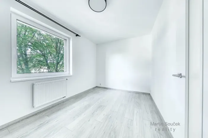 Pronájem bytu 2+kk, Praha - Řepy, Laudova, 60 m2