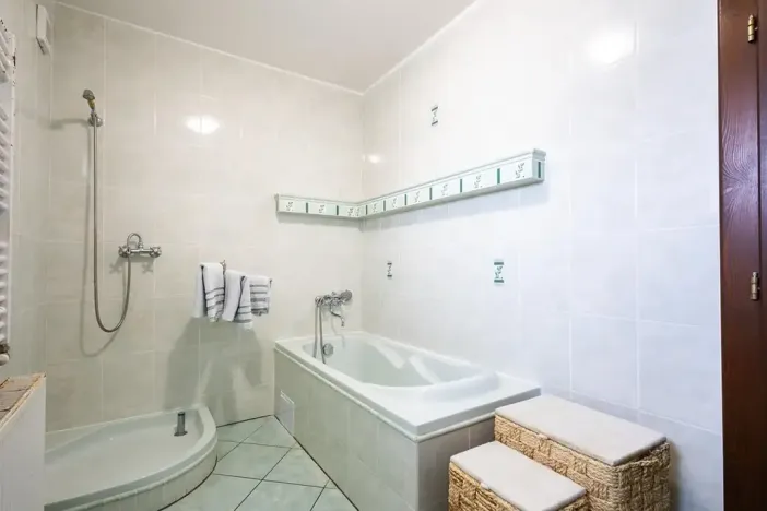 Prodej rodinného domu, Bolehošť, 230 m2