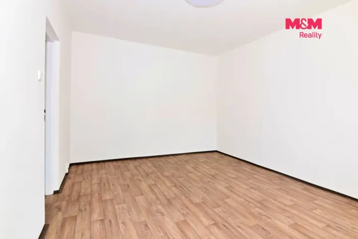 Pronájem bytu 1+1, Děčín - Děčín III-Staré Město, Rakovnická, 36 m2