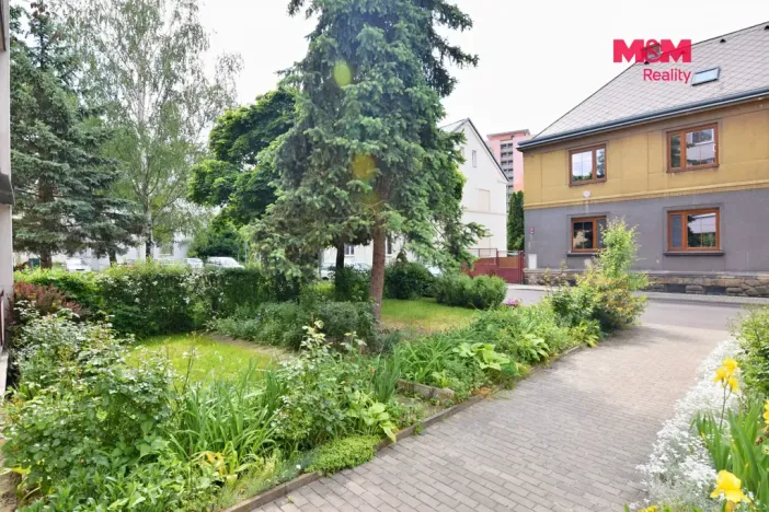 Pronájem bytu 1+1, Děčín - Děčín III-Staré Město, Rakovnická, 36 m2
