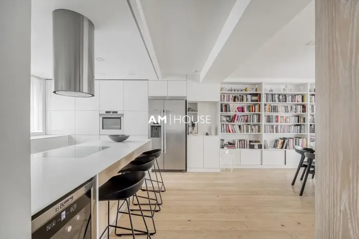 Pronájem rodinného domu, Praha - Dejvice, Evropská, 220 m2