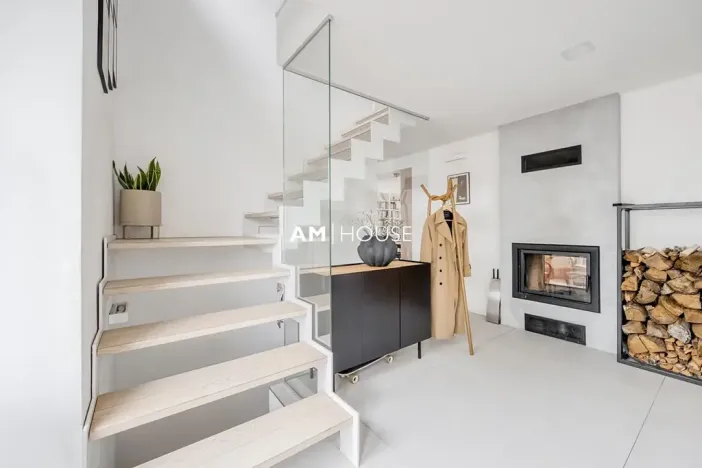 Pronájem rodinného domu, Praha - Dejvice, Evropská, 220 m2