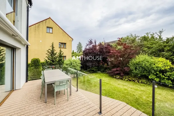 Pronájem rodinného domu, Praha - Dejvice, Evropská, 220 m2