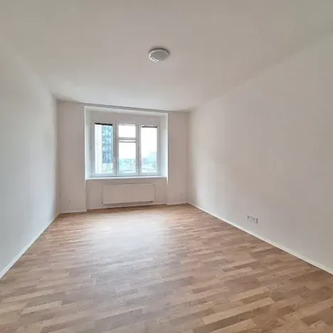 Pronájem bytu 2+kk, Praha - Holešovice, Malá Plynární, 49 m2