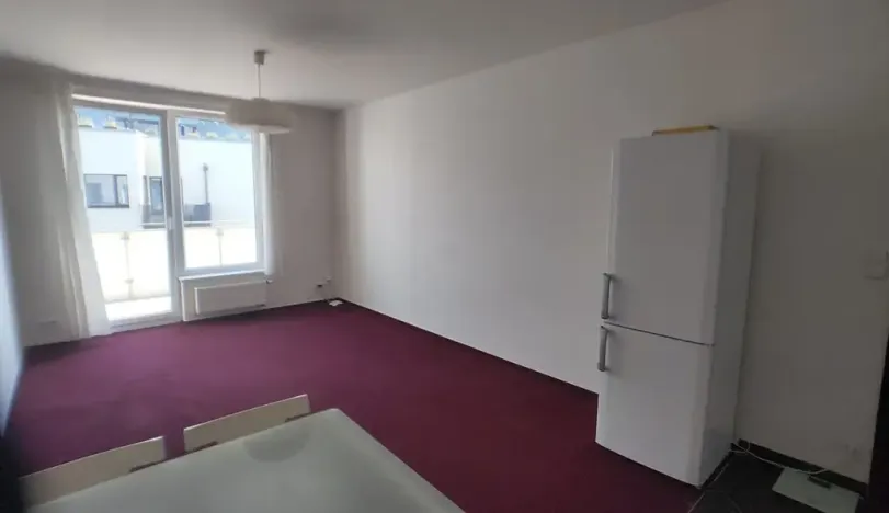 Pronájem bytu 2+kk, Praha - Střížkov, Makedonská, 46 m2