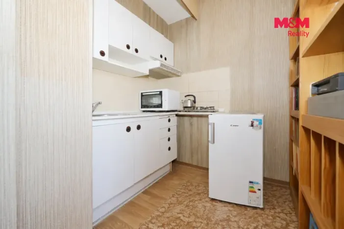 Prodej bytu 2+kk, Praha - Modřany, Urbánkova, 44 m2