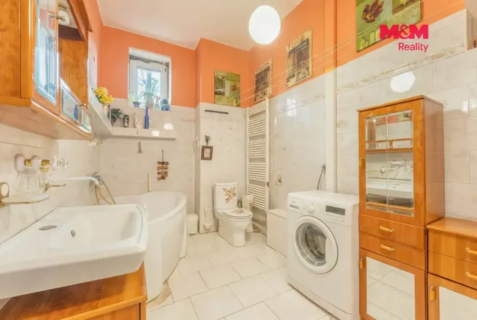 Prodej rodinného domu, Sadská, Pístecká, 220 m2