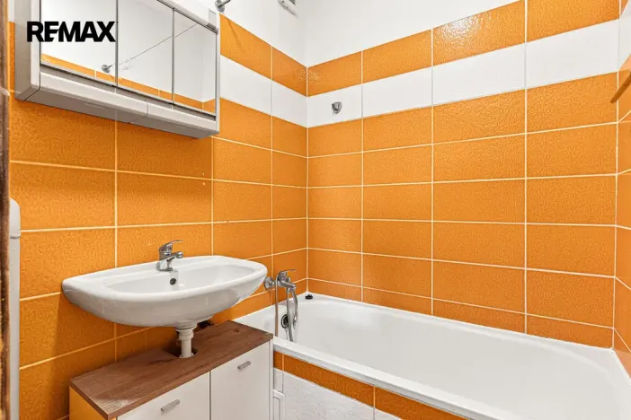 Pronájem bytu 1+kk, Pardubice - Černá za Bory, Na Vsi, 30 m2