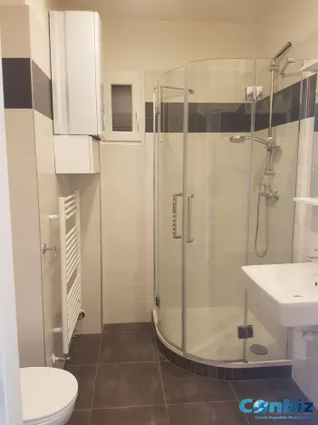 Pronájem bytu 1+1, Praha - Holešovice, Bubenské nábřeží, 40 m2